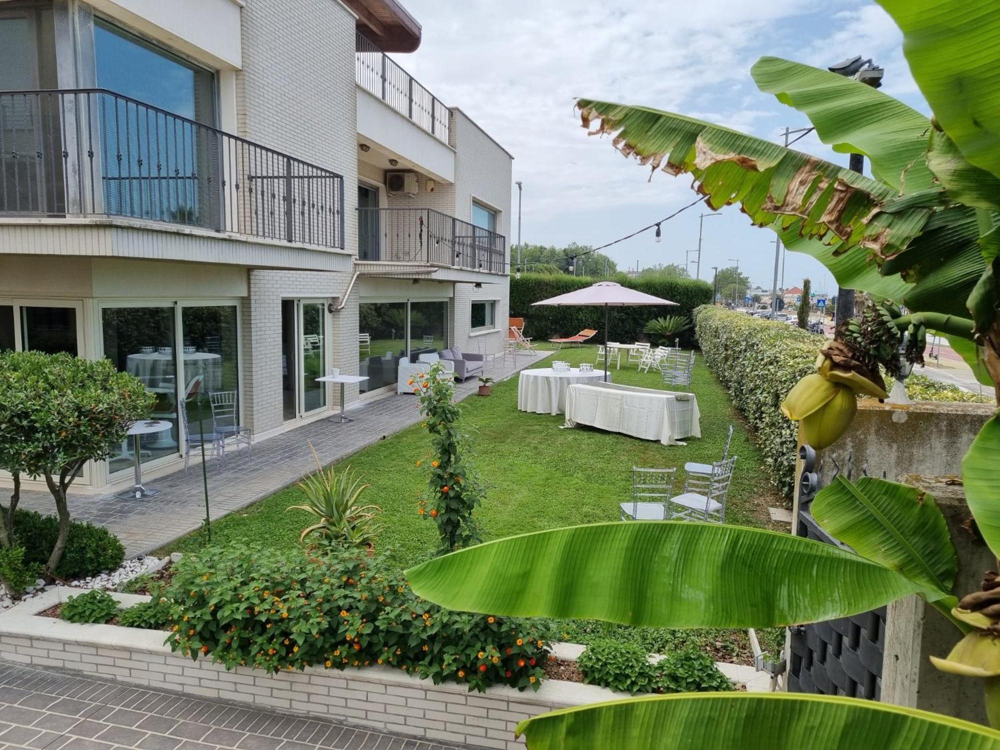 il Sorriso di Angelina Pescara Exterior foto